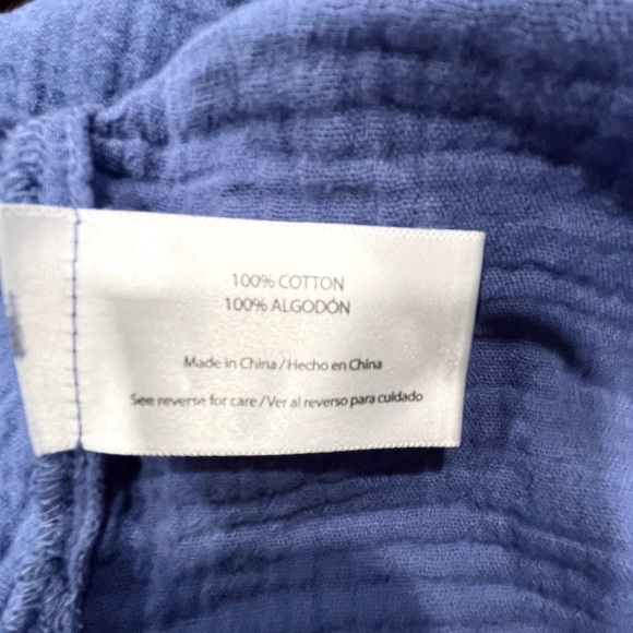 New Three Dots Periwinkle Cap Sleeve V Neck Top - Picture 7 of 8